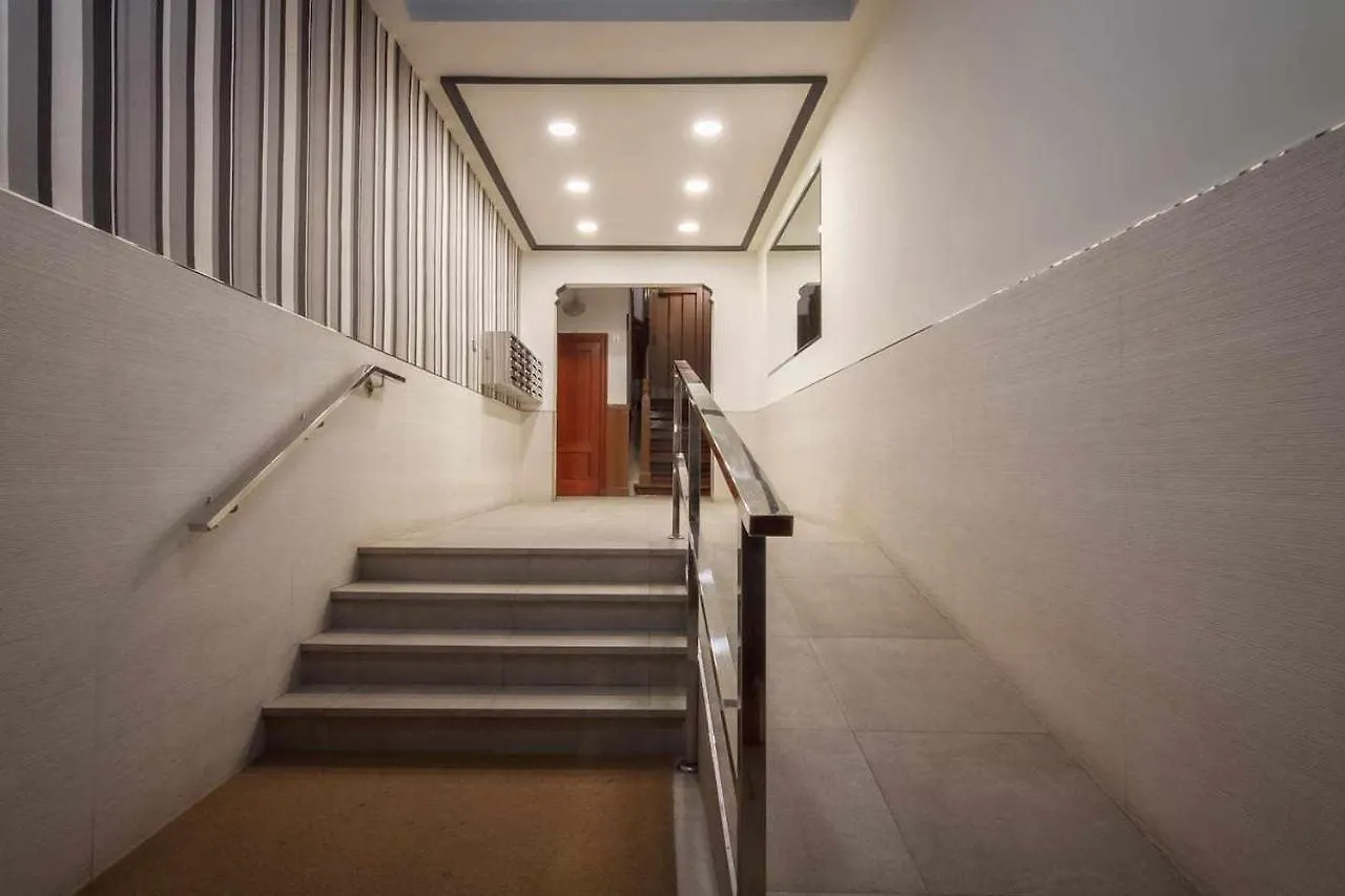 Estrena Glamour Y Guggenheims kontakt